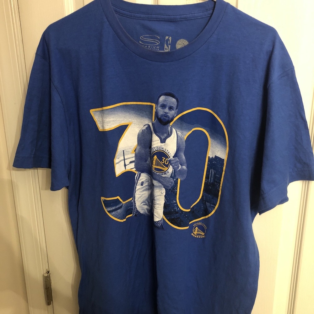 Stephen Curry Golden State Warriors Stadium Essentials Royal Blue Tee. Men Large